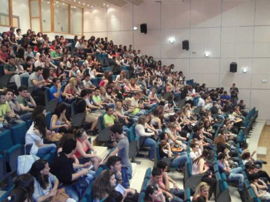 Χωρίς συγγράμματα οι φοιτητές επειδή το υπ. Παιδείας δεν έχει πληρώσει εδώ και 17 μήνες